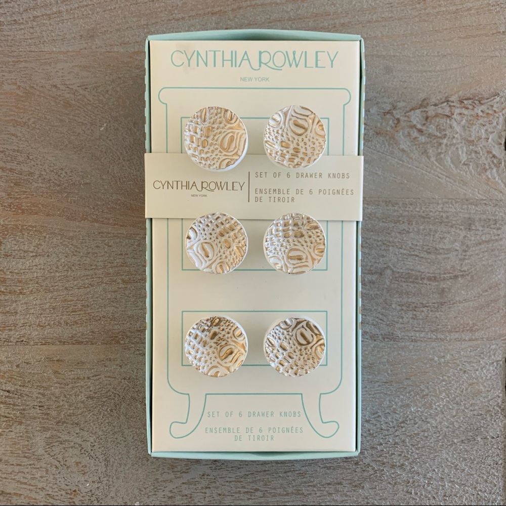 NWT Cynthia Rowley 6 Drawer Knobs